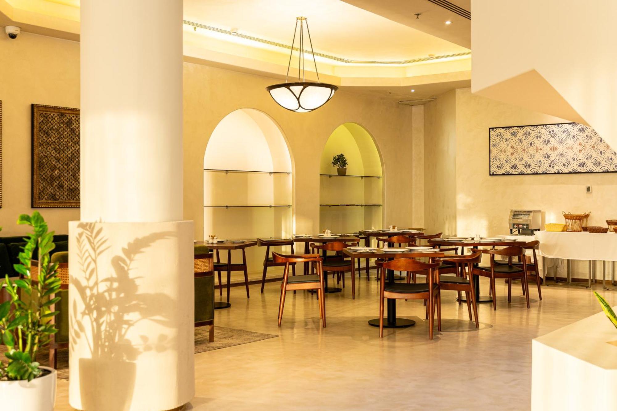 Majestic Cove Hotel - Formerly Le Meridien Fairway Dubai Exterior photo